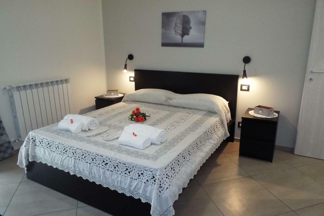 Cefalu Studio Room And Apartments ภายนอก รูปภาพ