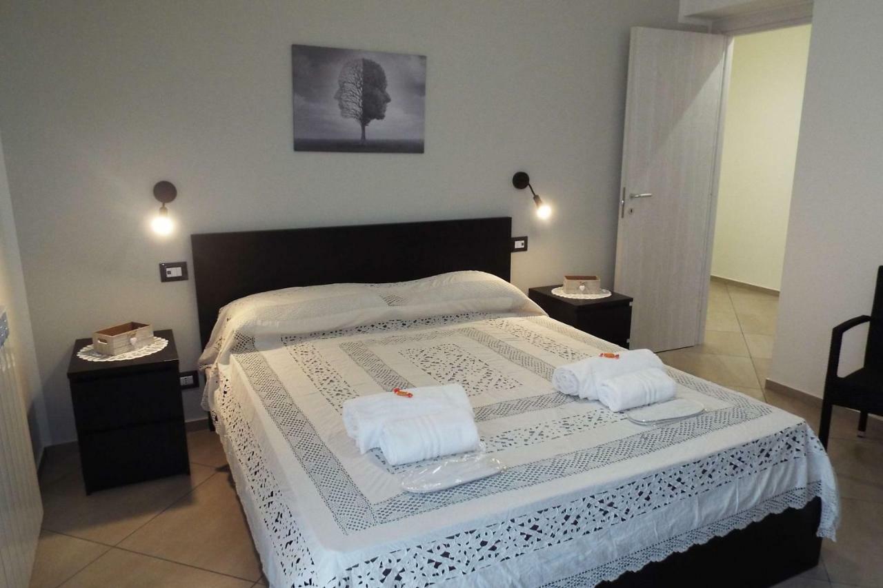 Cefalu Studio Room And Apartments ภายนอก รูปภาพ